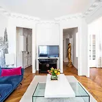 Veeve - Pastel Pinks In Paris